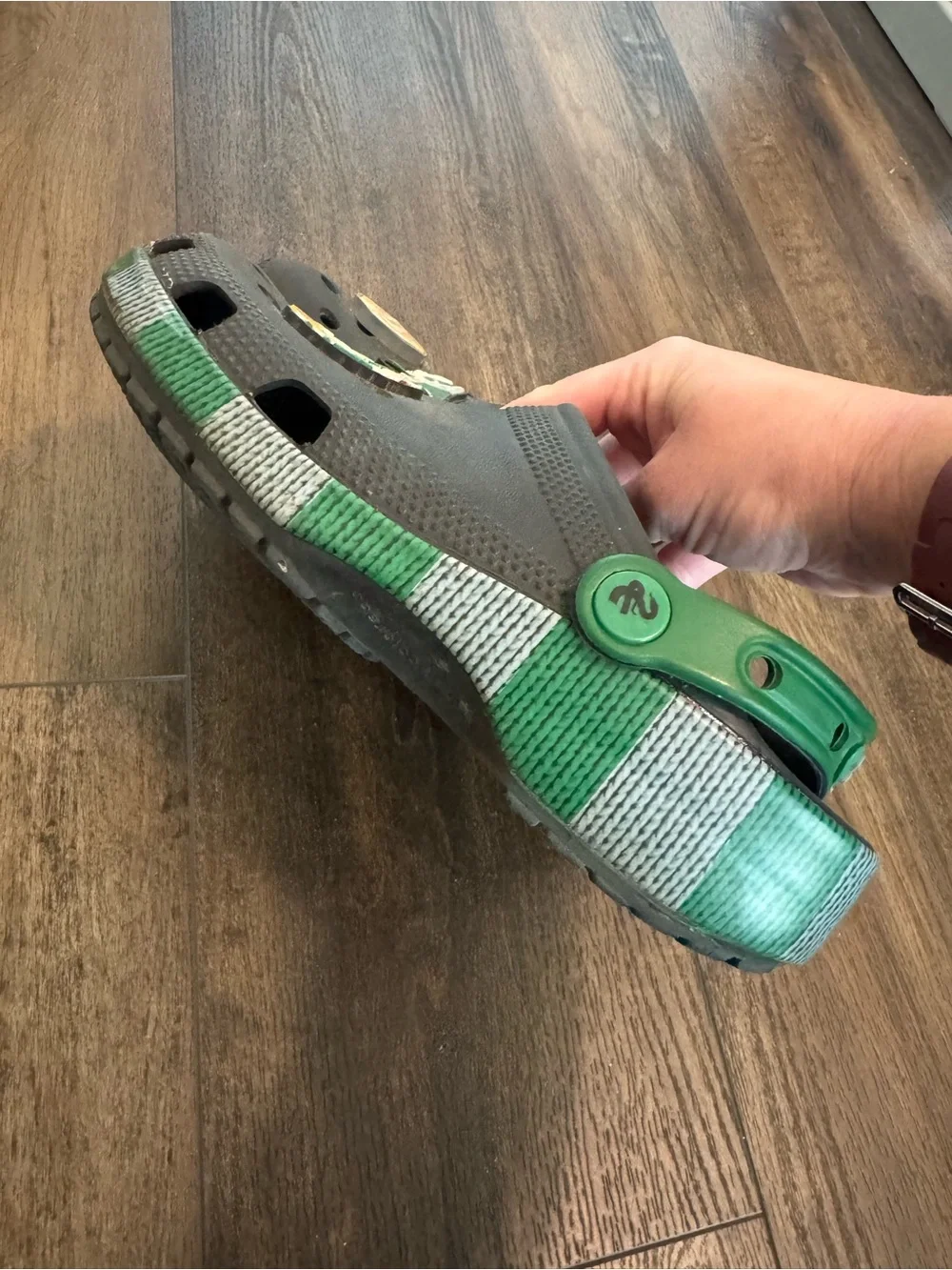 Big kids size 5 Harry Potter Slytherin crocs